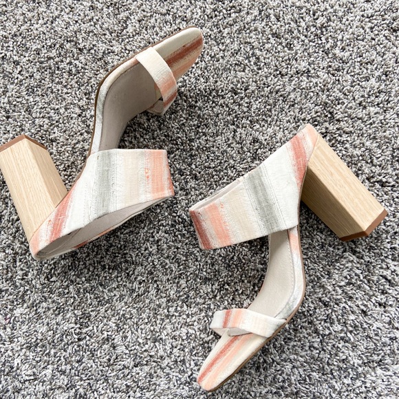 Sanctuary Spears Sandals - Picture 7 of 9